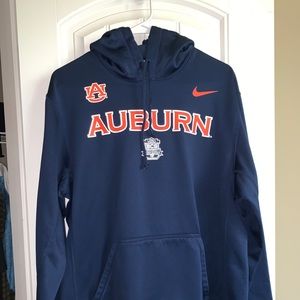 Auburn pullover
